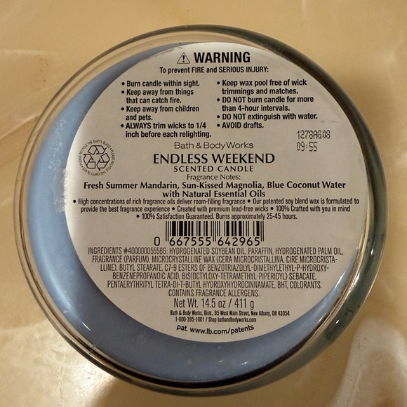 Bath & Body Works Endless Weekend Candle - Picture 6 of 6